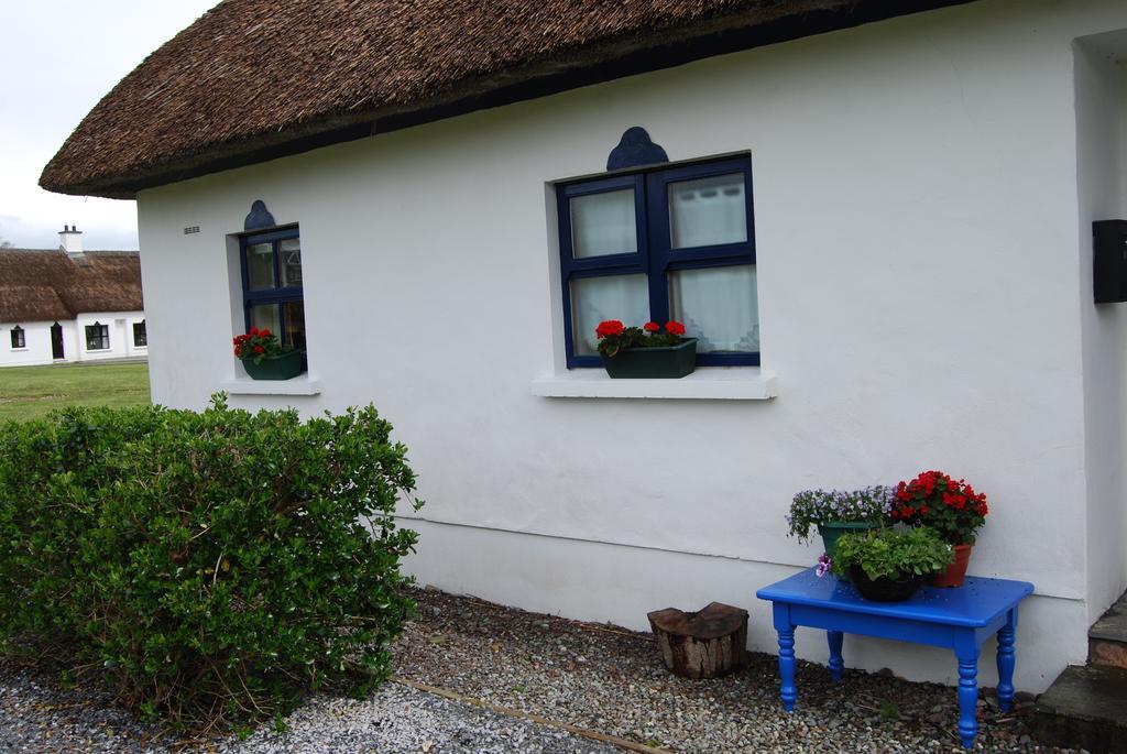 Old Killarney Cottages Exterior photo