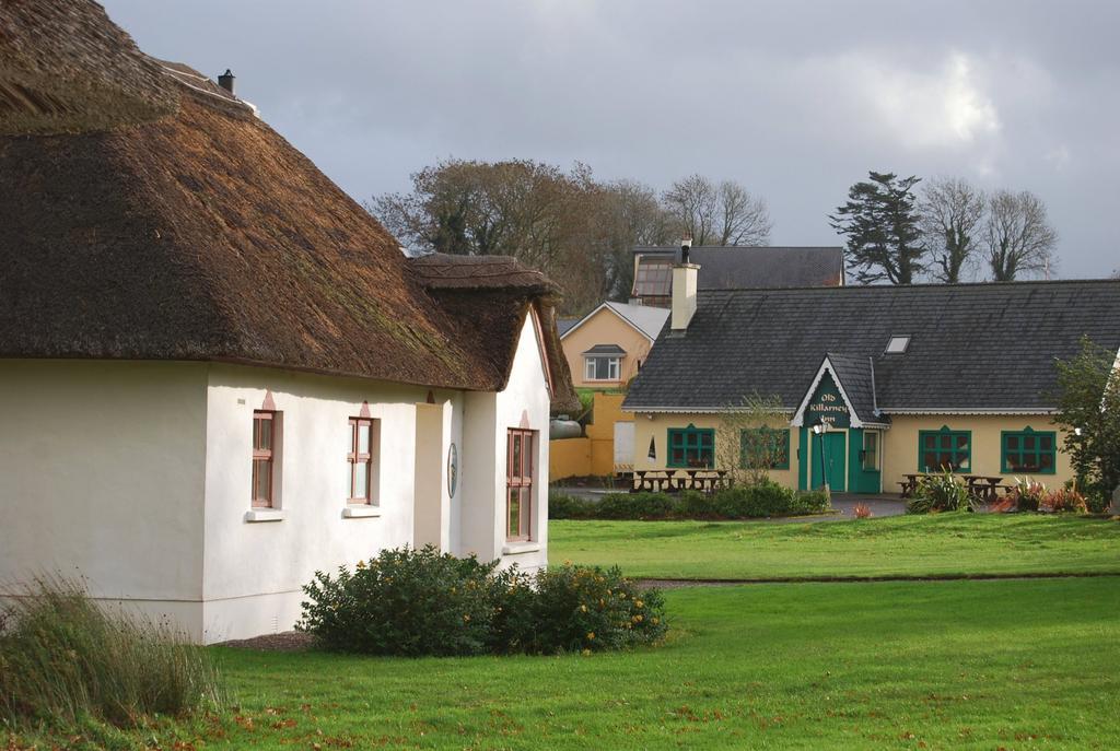 Old Killarney Cottages Exterior photo